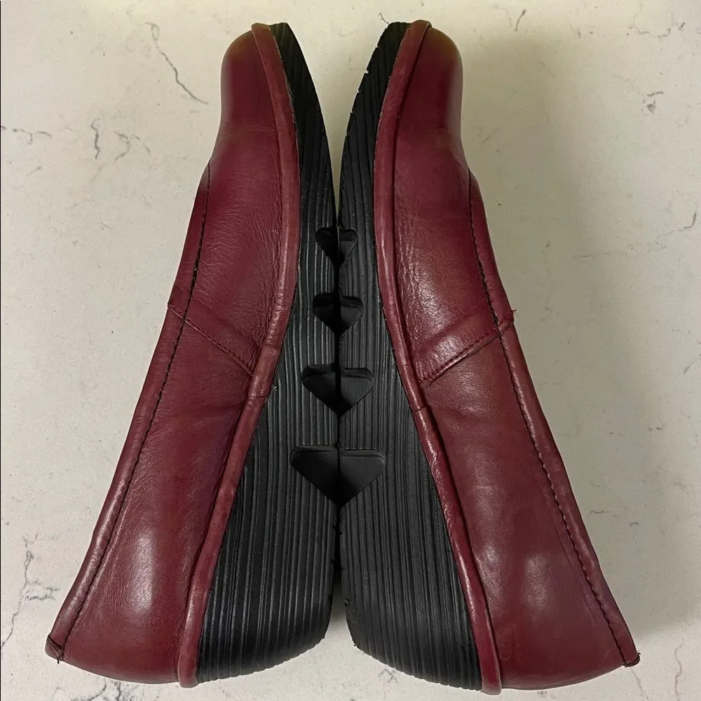 FLY London Women's Wedge Pump Bordeaux Pumps Size Euro 39 US 8 - 8 1/2 approx